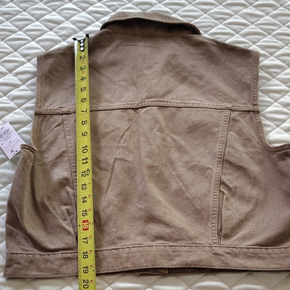 Wild Fable Tan Vest - Picture 8 of 13